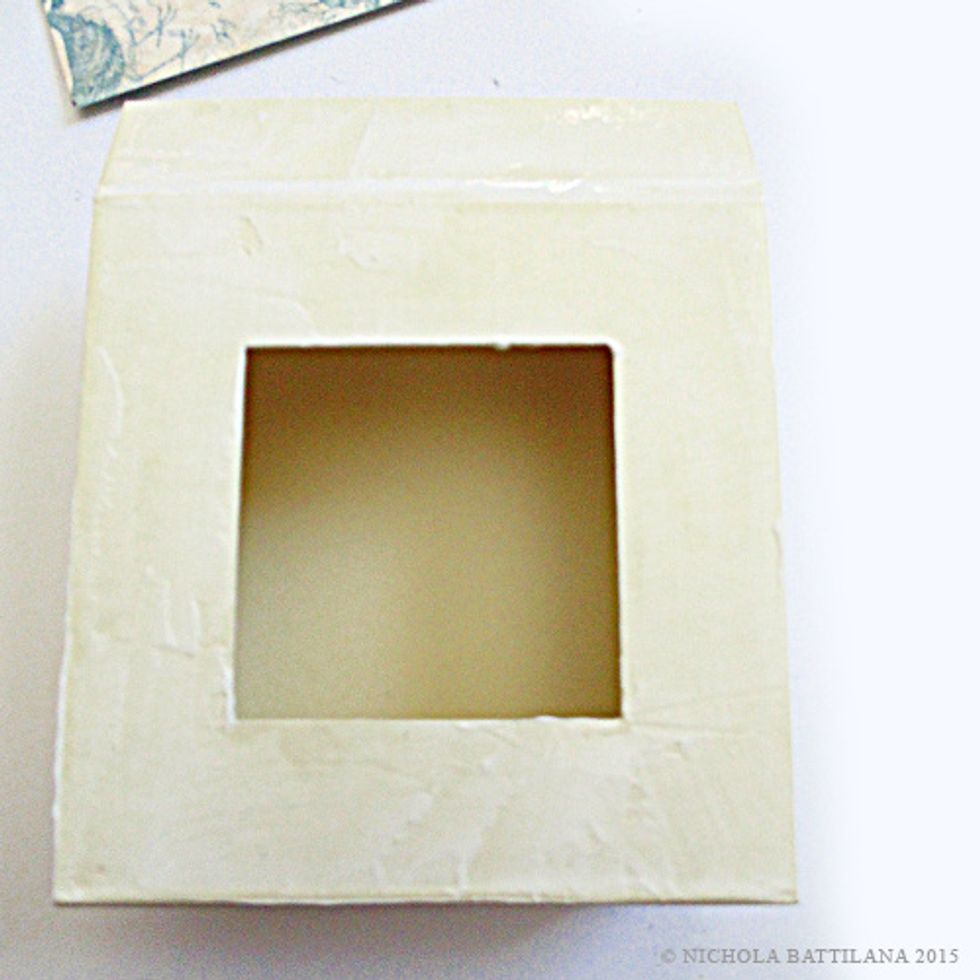 Cut a piece of Birds of a Feather for the front of the box. Apply a thin layer of good quality tacky glue and affix you the paper to the front.