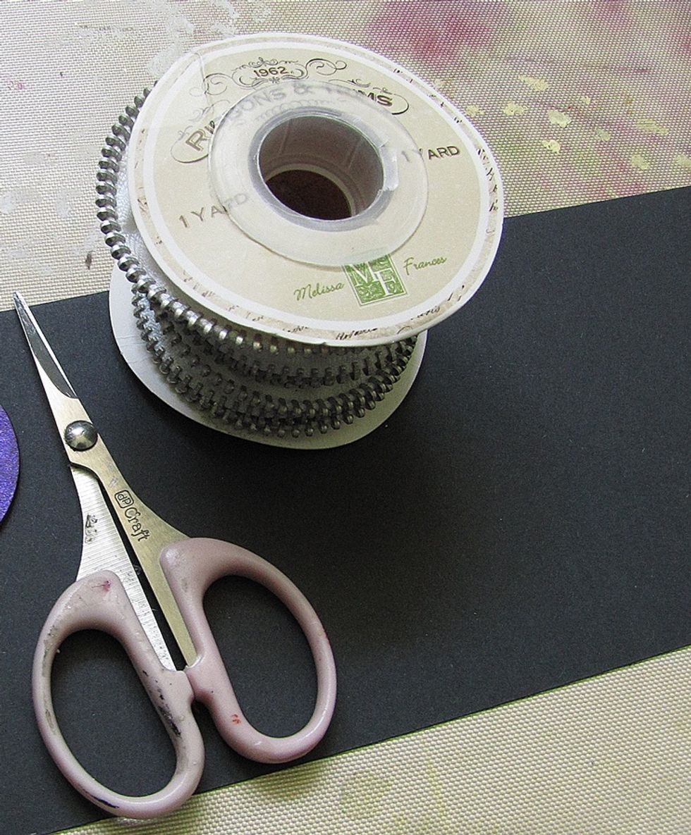 Cut a piece of the Melissa Frances zip trim.