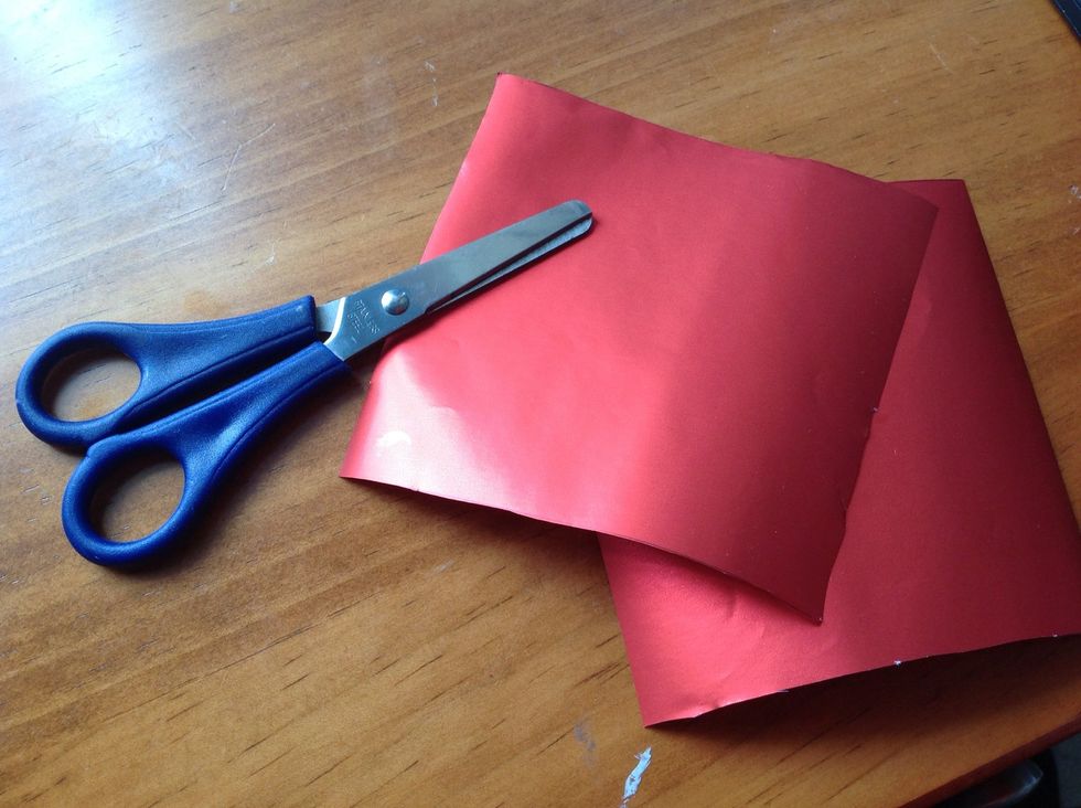 Cut a square piece of paper (or buy a pack). The size is completely up to you. In this case I cut 10x10cm gift-wrapping paper (Hey, it's Christmas ;D).