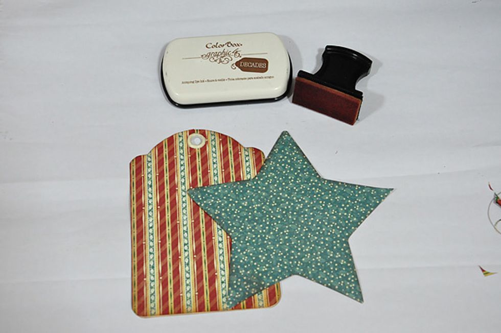 Cut a star (I just used an old template for this one) and ink the edges as well
