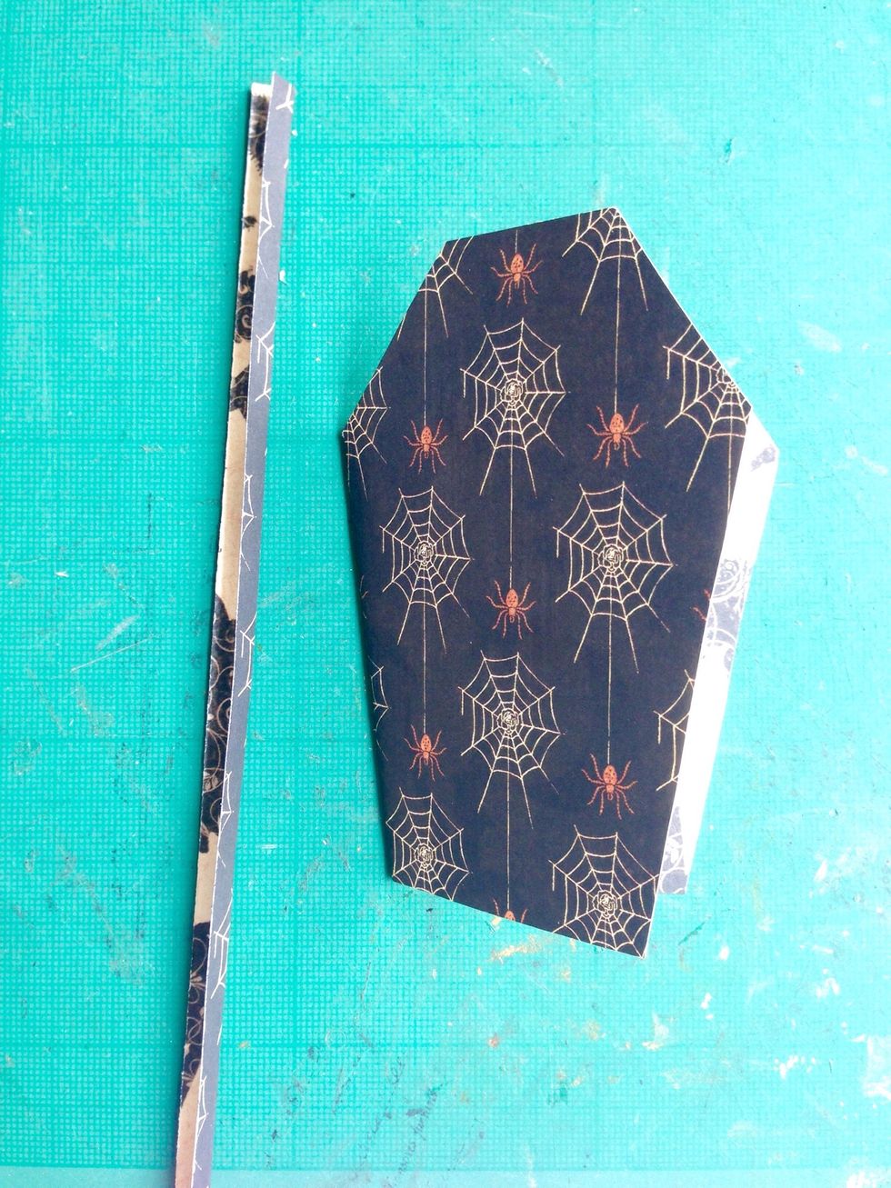 Cut a strip of 0.5" and fold info half...