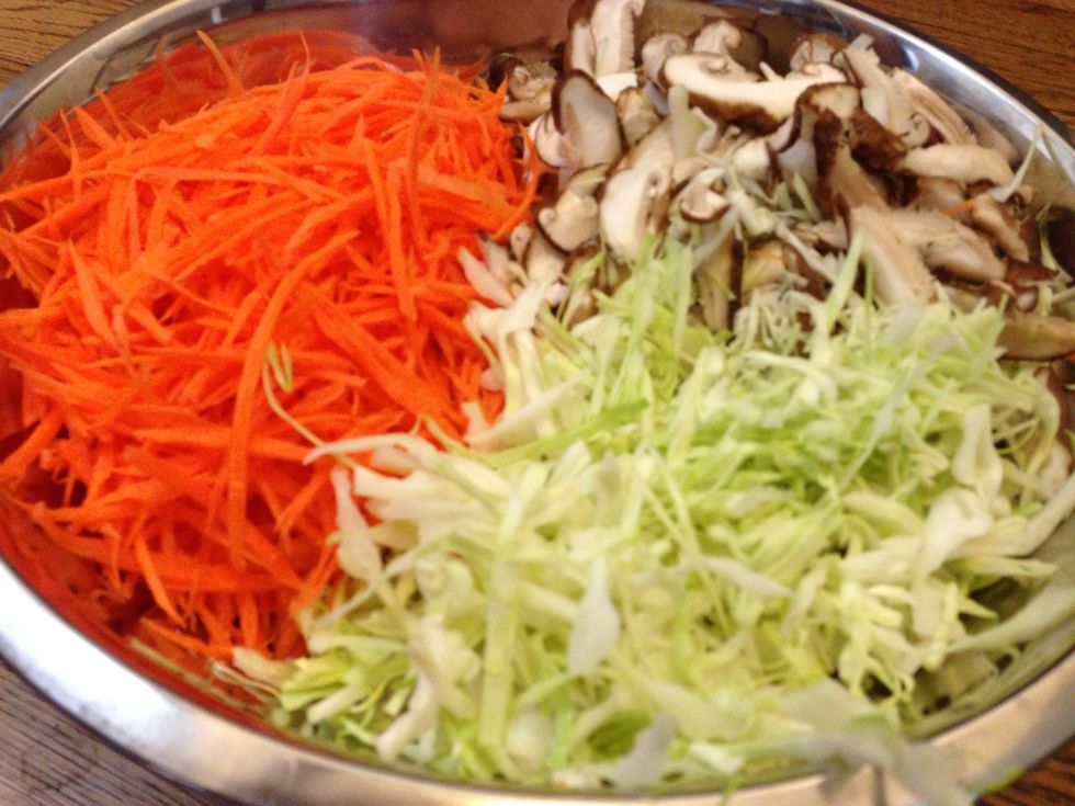 Cut all the vegetable thinly just like match stick size.