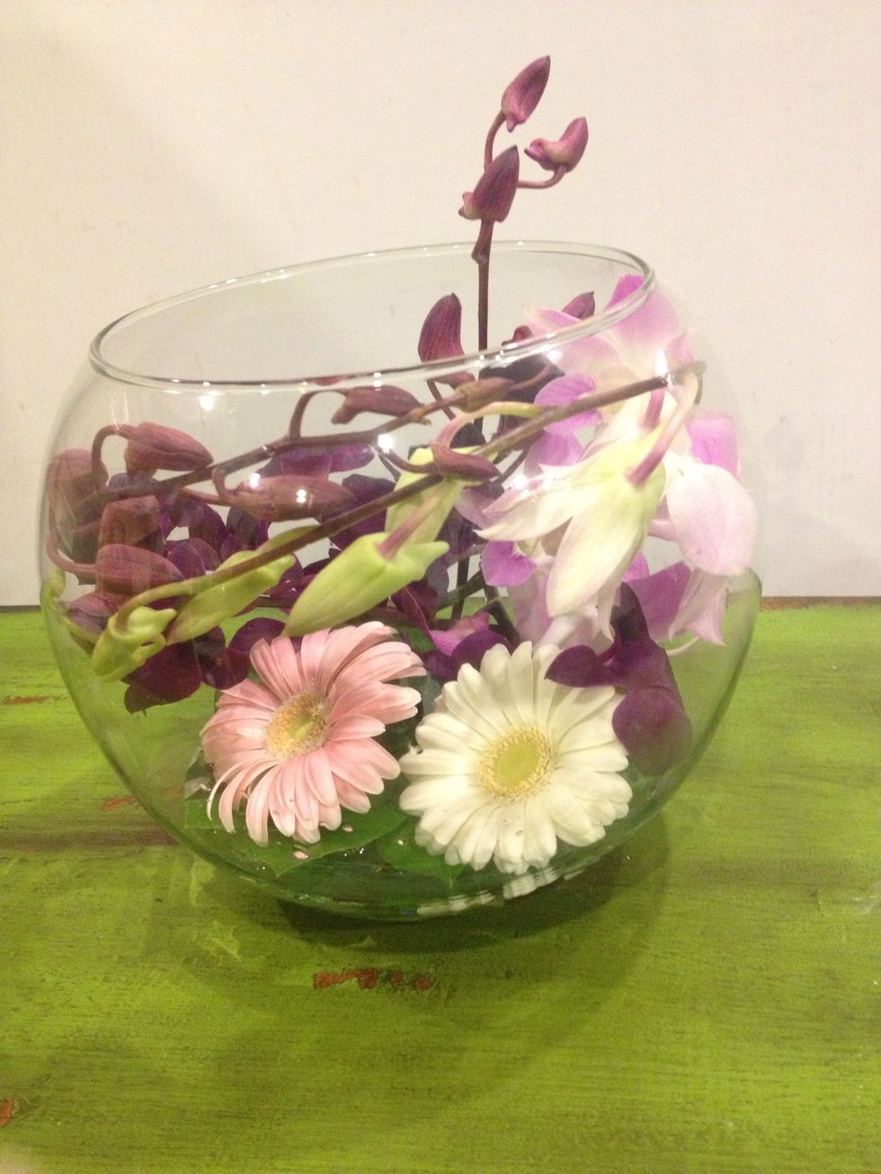 Cut and float the gerberas!! Simple!!!