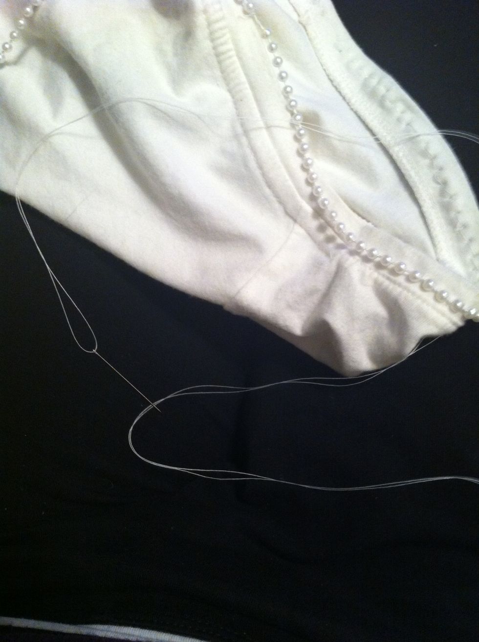 Cut and thread a strand no longer than 18".  This is important, any longer and you will get tangles in your thread BAD. Any shorter and you'll spend more time then you have to re-threading.