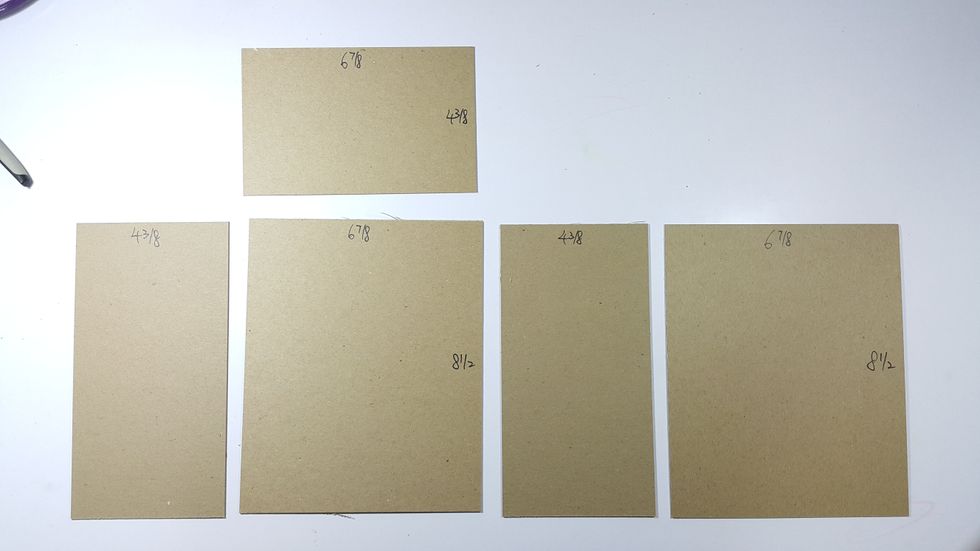 Cut chipboard 2pcs 6-7/8"x8-1/2", 2pcs 4-3/8"x8-1/2" and 1pc 6-7/8"x4-3/8"