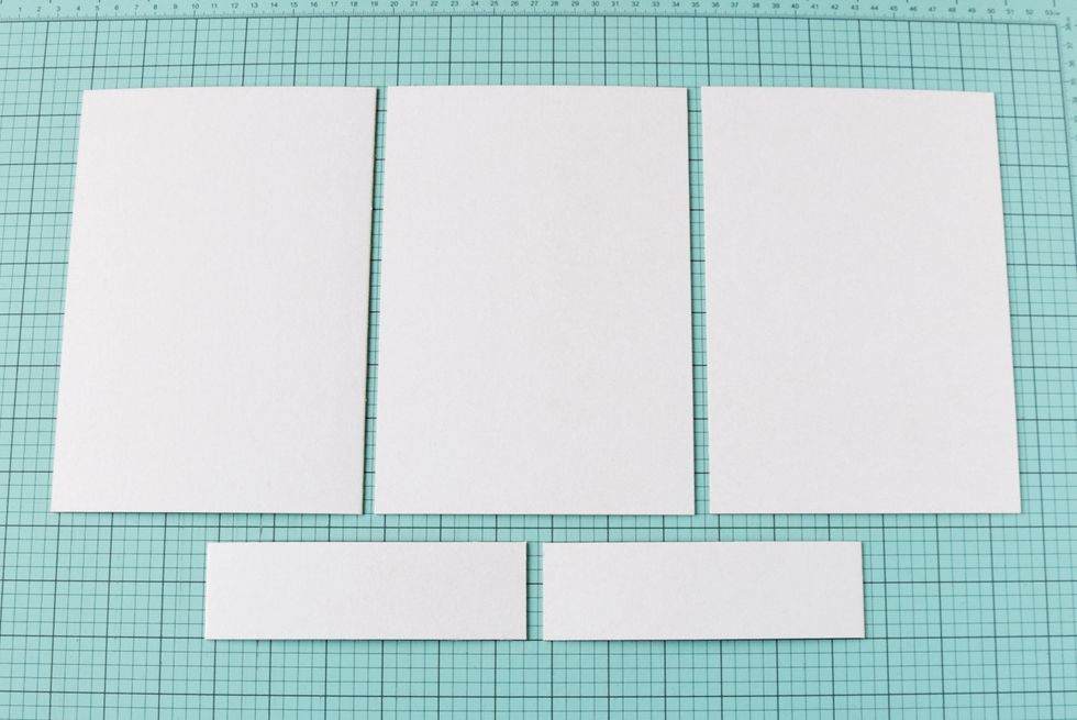 Cut chipboard 3 pc 7,08\u201d\u04455,11\u201d and 2 pc 7,08\u201d\u04452,5\u201d. This is the future cover of our Planner.