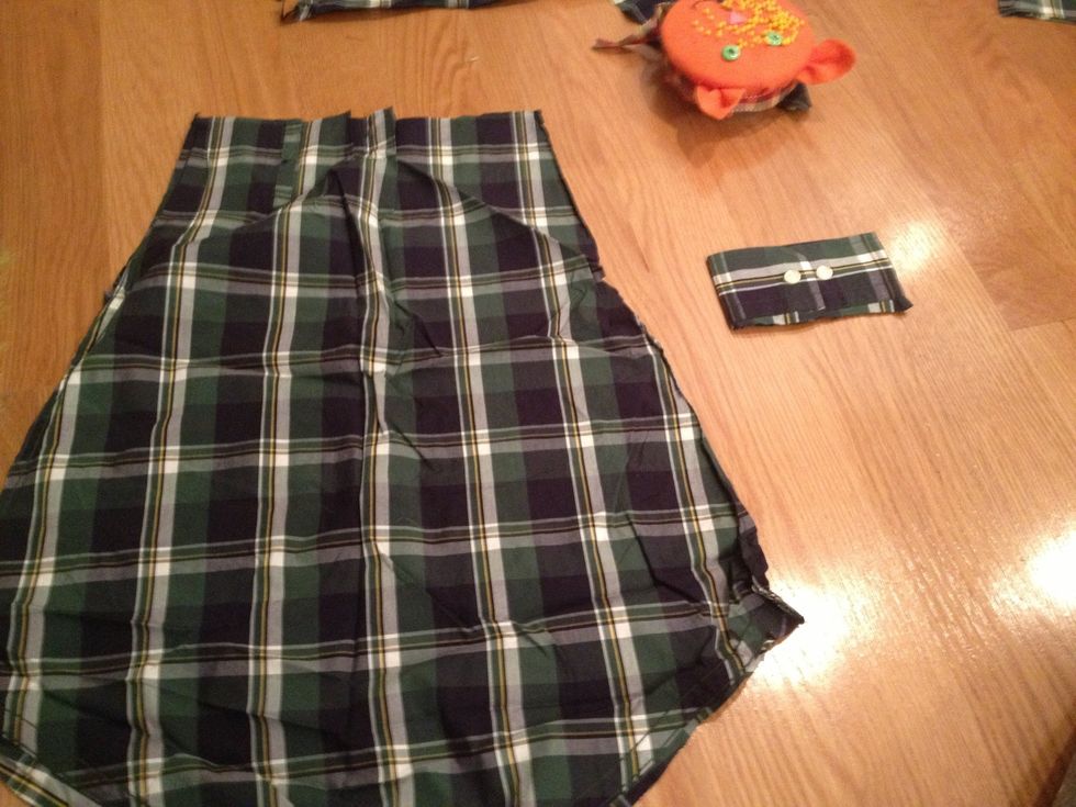 Cut down seam, but snip off cuff, to save for later.