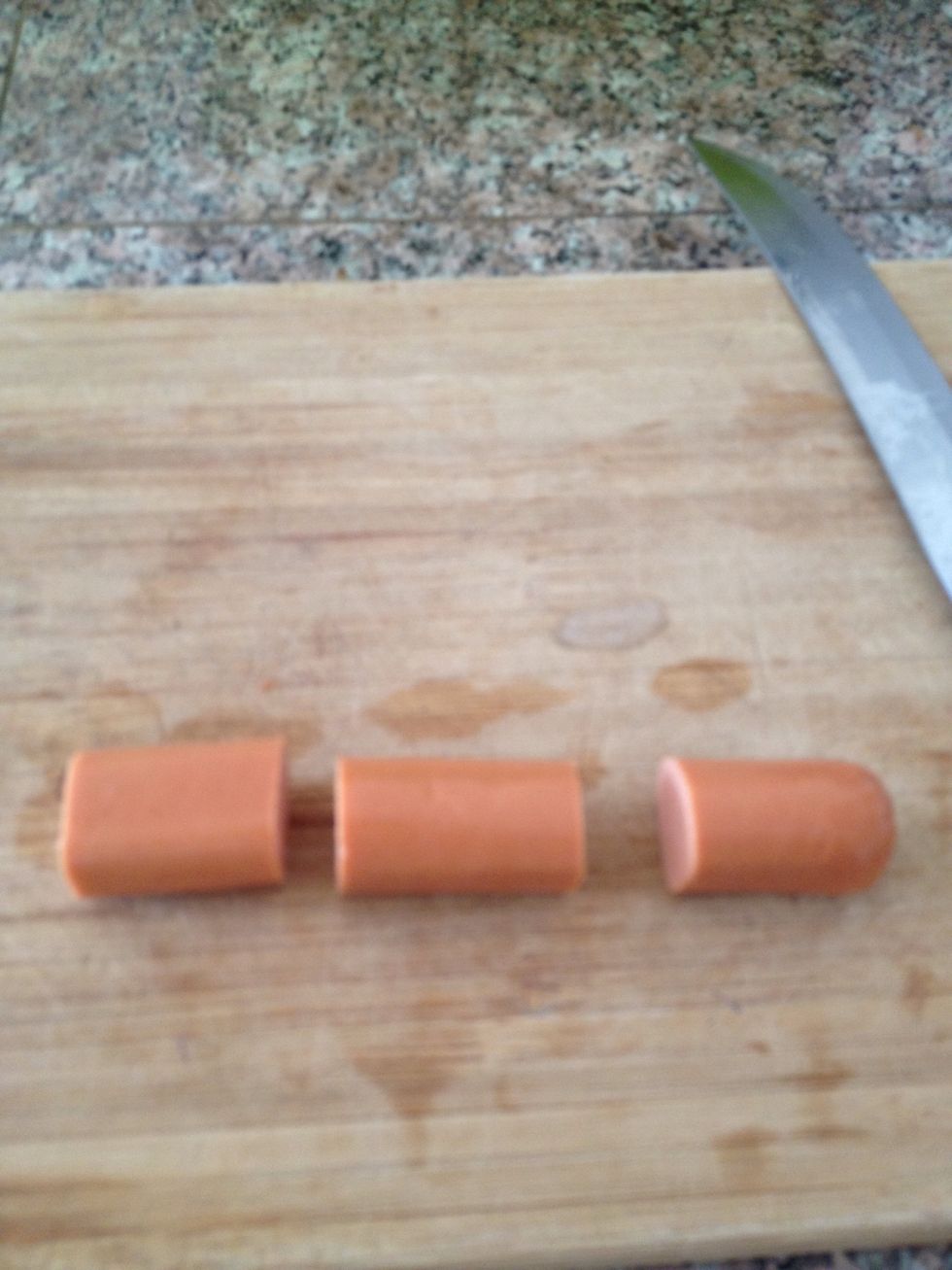 Cut into 3 or 4 equal part