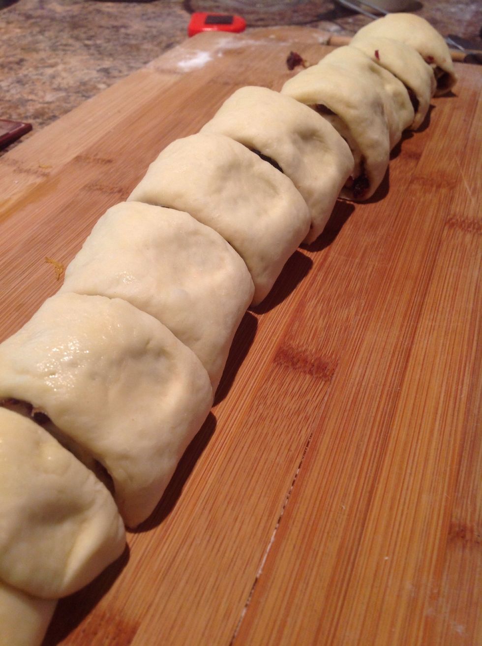 Cut into 8 or more slices