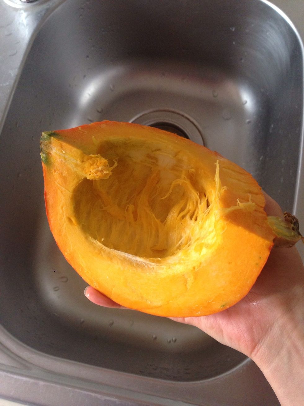 Cut it and take out the seeds.