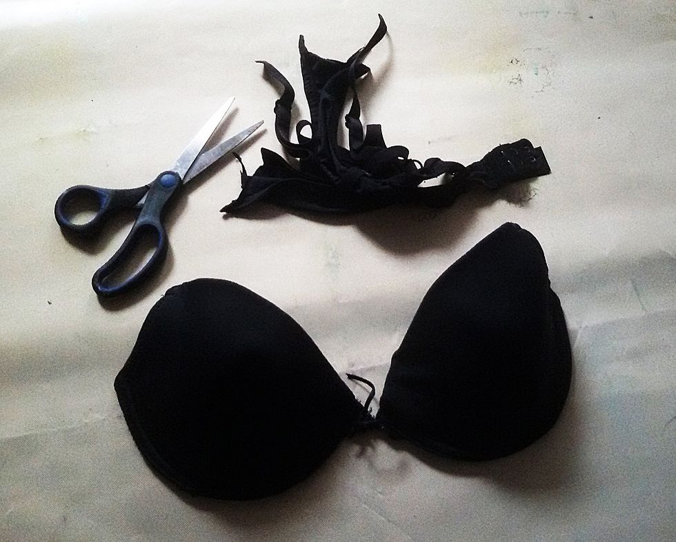 Cut it if you want. I cut it to create a different shape.