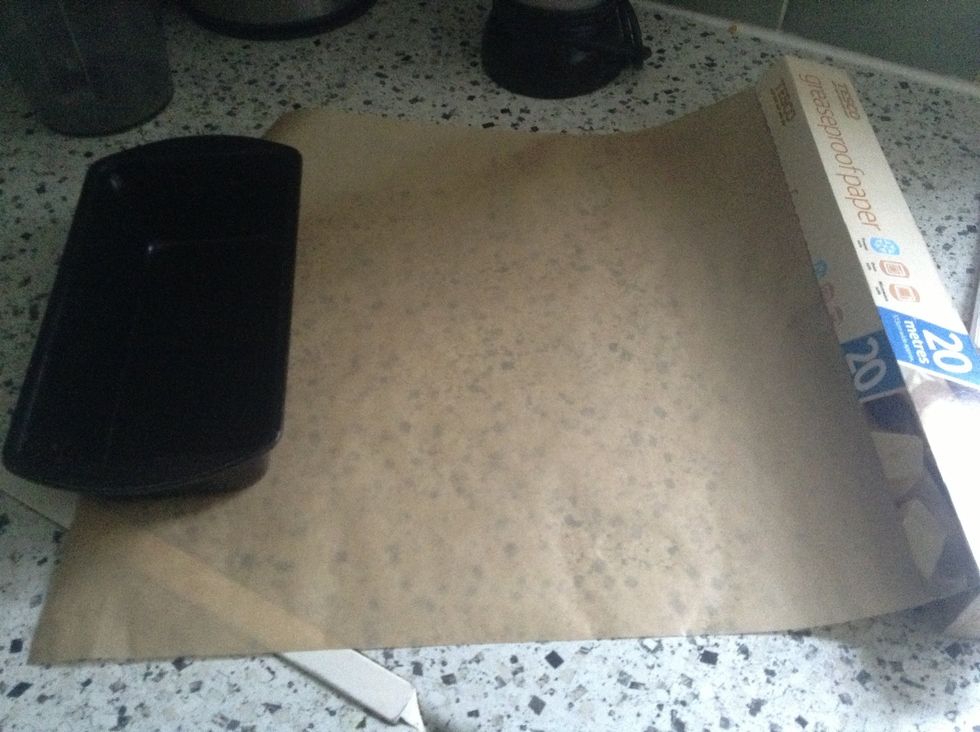 How to line a cake tin with greaseproof paper B+C Guides