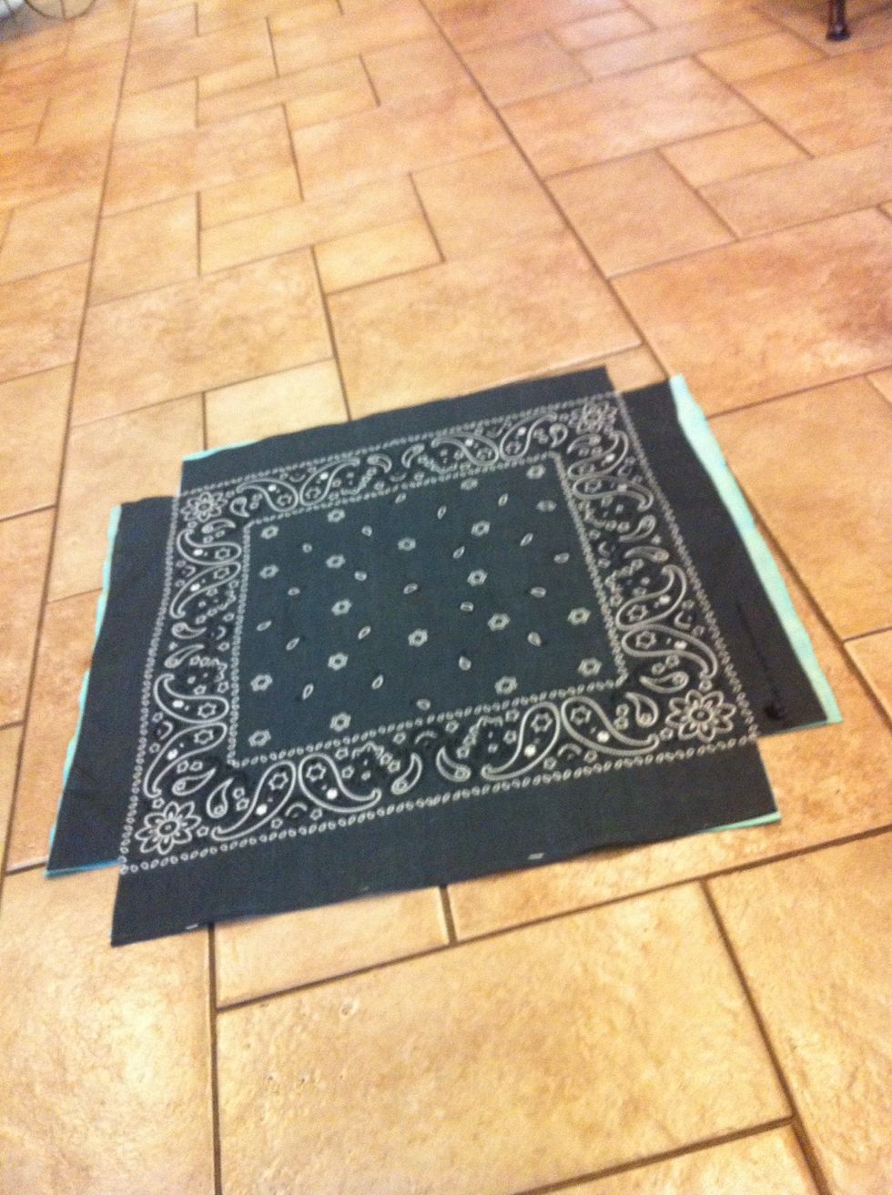 Cut off squares at the corners all the way to line 2 if you want to make a large pillow with small tassels