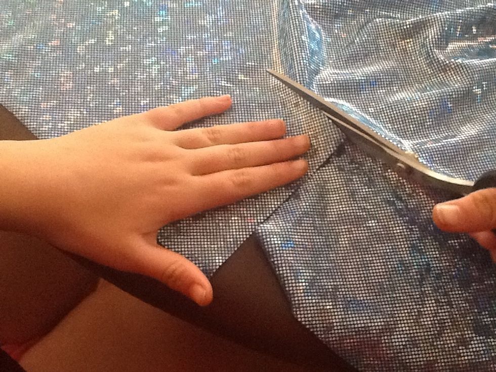 Cut out a rectangle and the wider and longer you cut the more puffier it will be