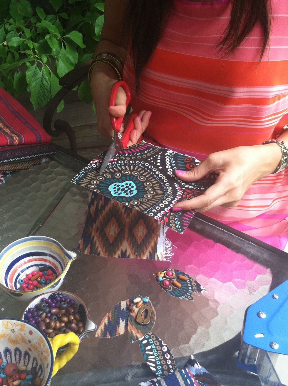 Cut out leaves from the fabric