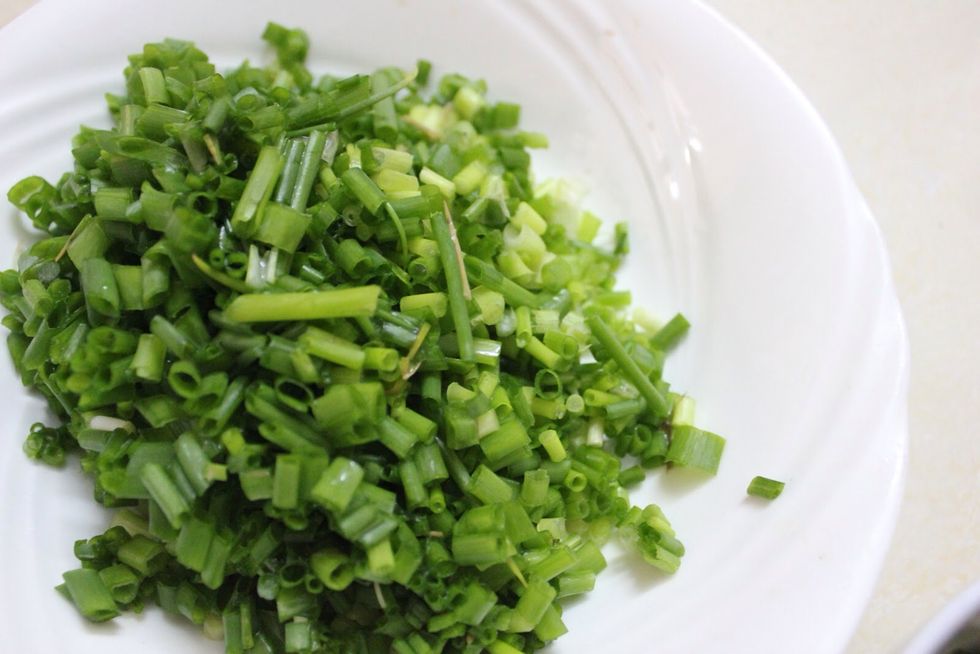 Cut spring onion
