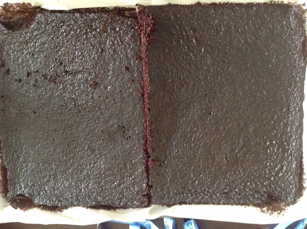 Cut the cakes in half