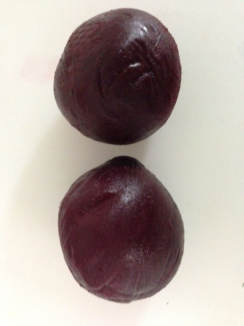 Cut the cooked beet root