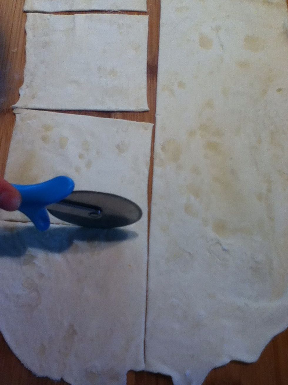 Cut the dough in medium squares