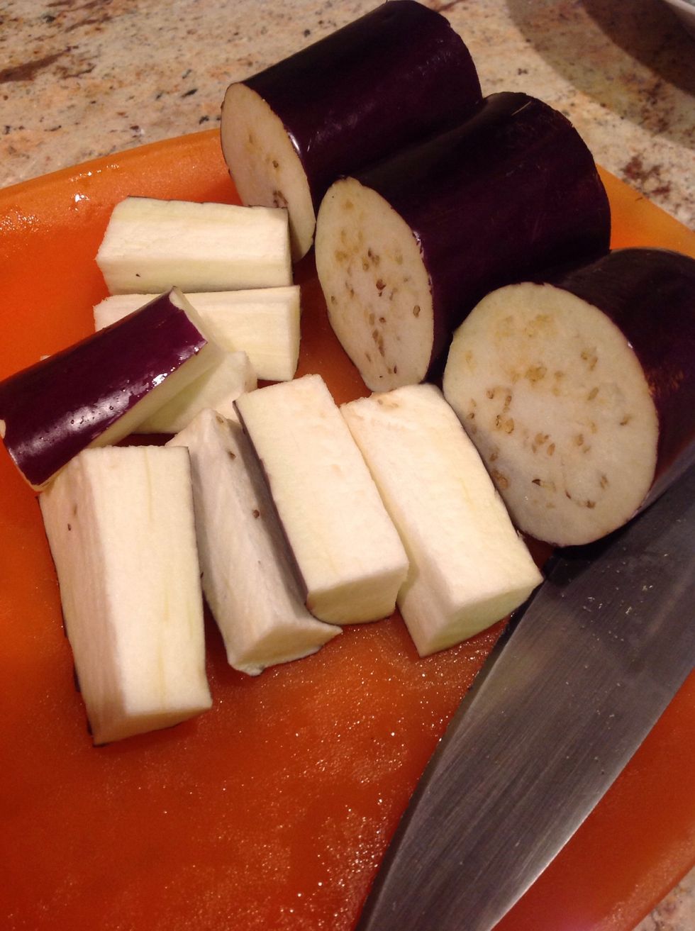 Cut the eggplant lengthwise.