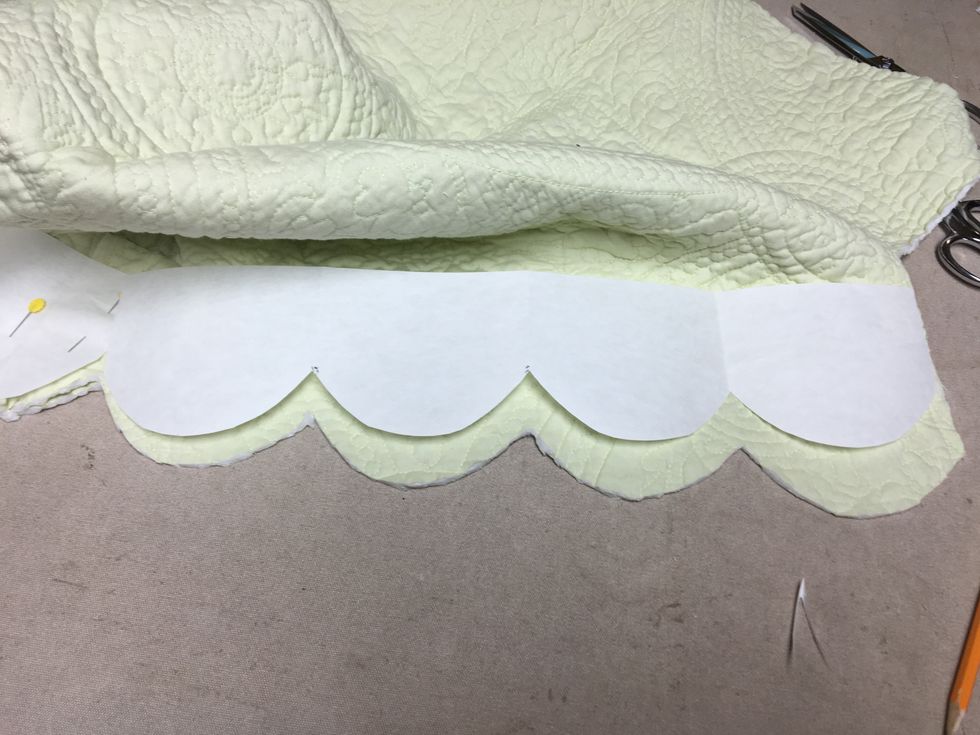 Cut the flaps following the buckram pattern.