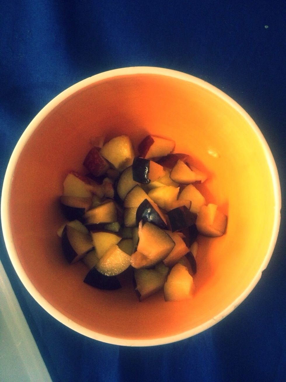 Cut the fruits into small pieces