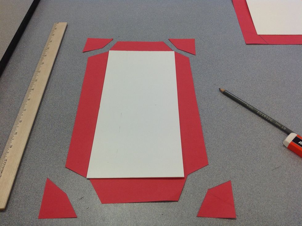 Cut the pattern out. It should look like this.............