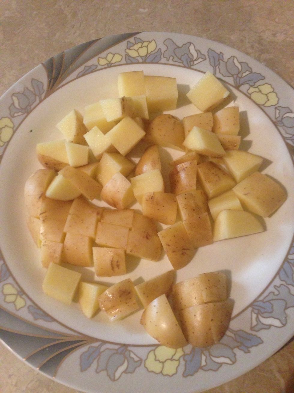 Cut the potatoes into small cubes