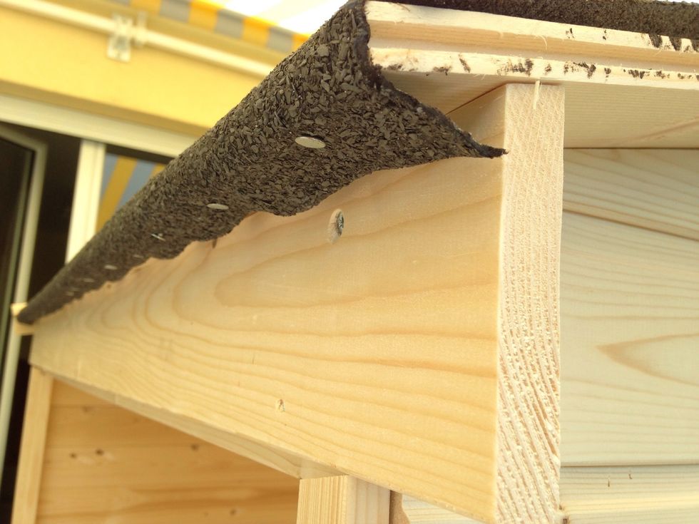 Cut the side of the roof