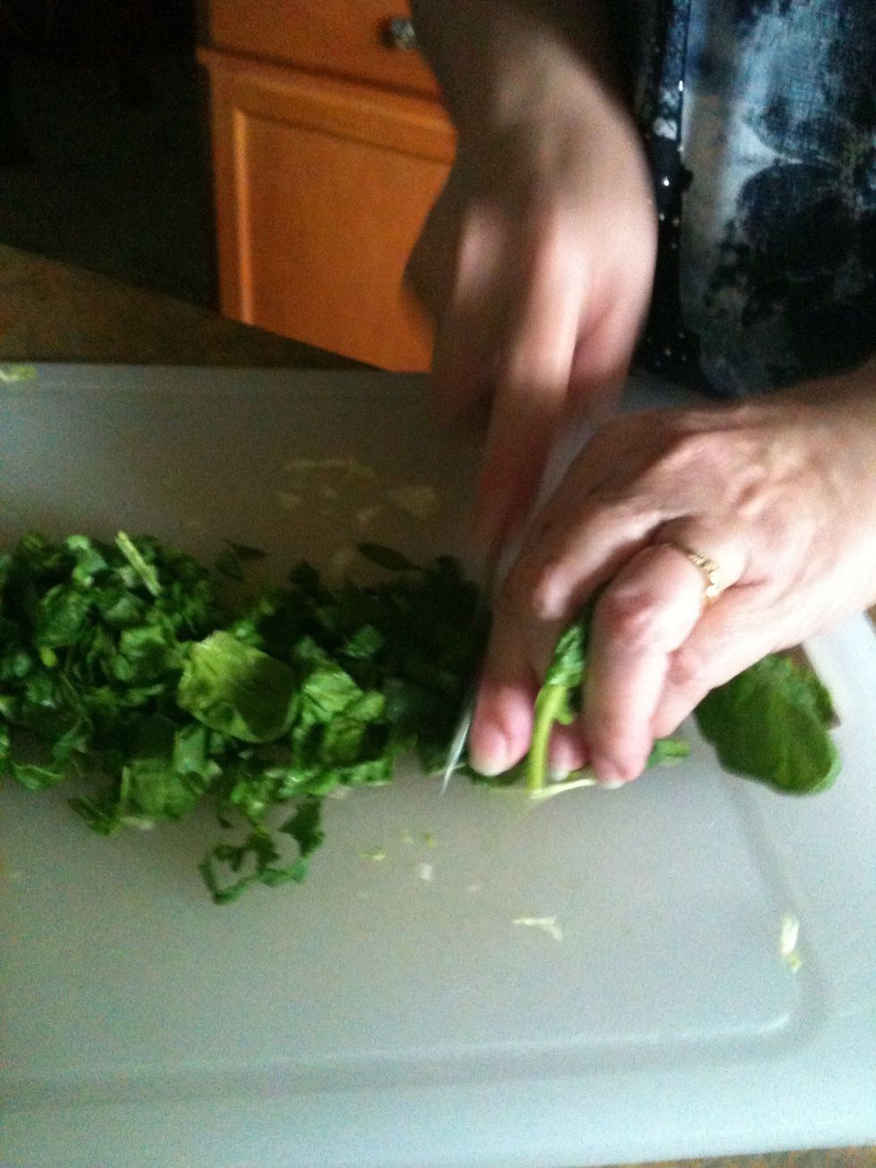Cut the spinach!