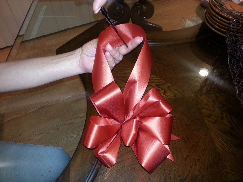 Cut the tail: angled half way in & out