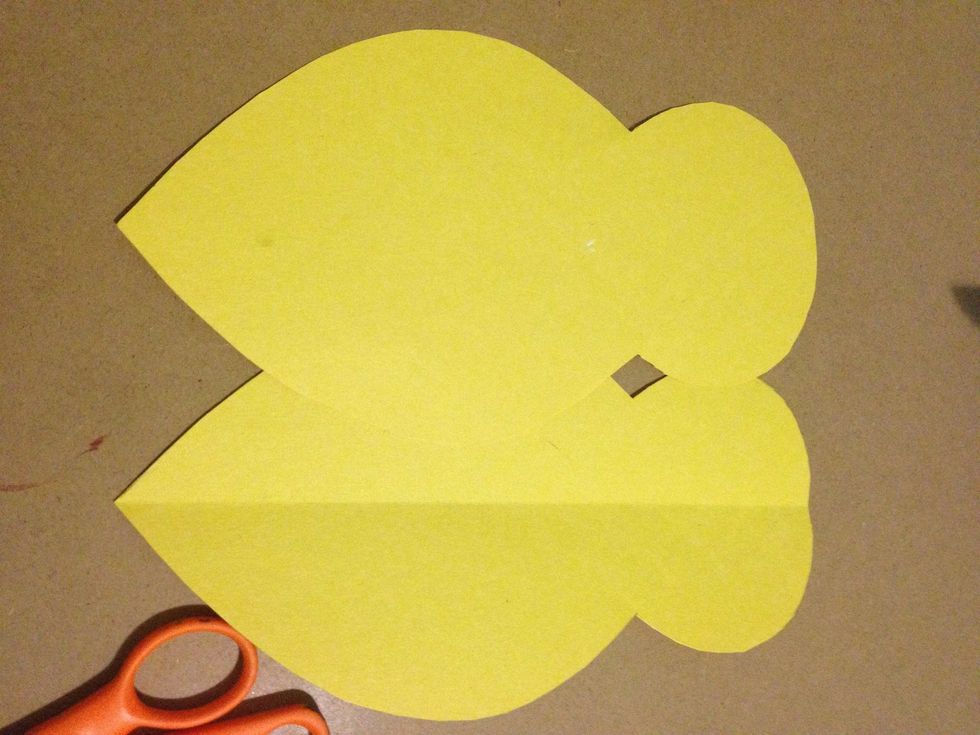 Cut the tracing out. The folded one will be the back of the card and the other one will be the front. You can choose to trace the shapes twice so that none are folded.
