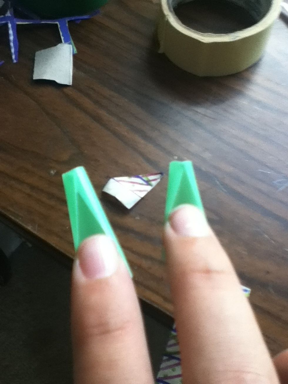 Cut through one side of each peice of straw