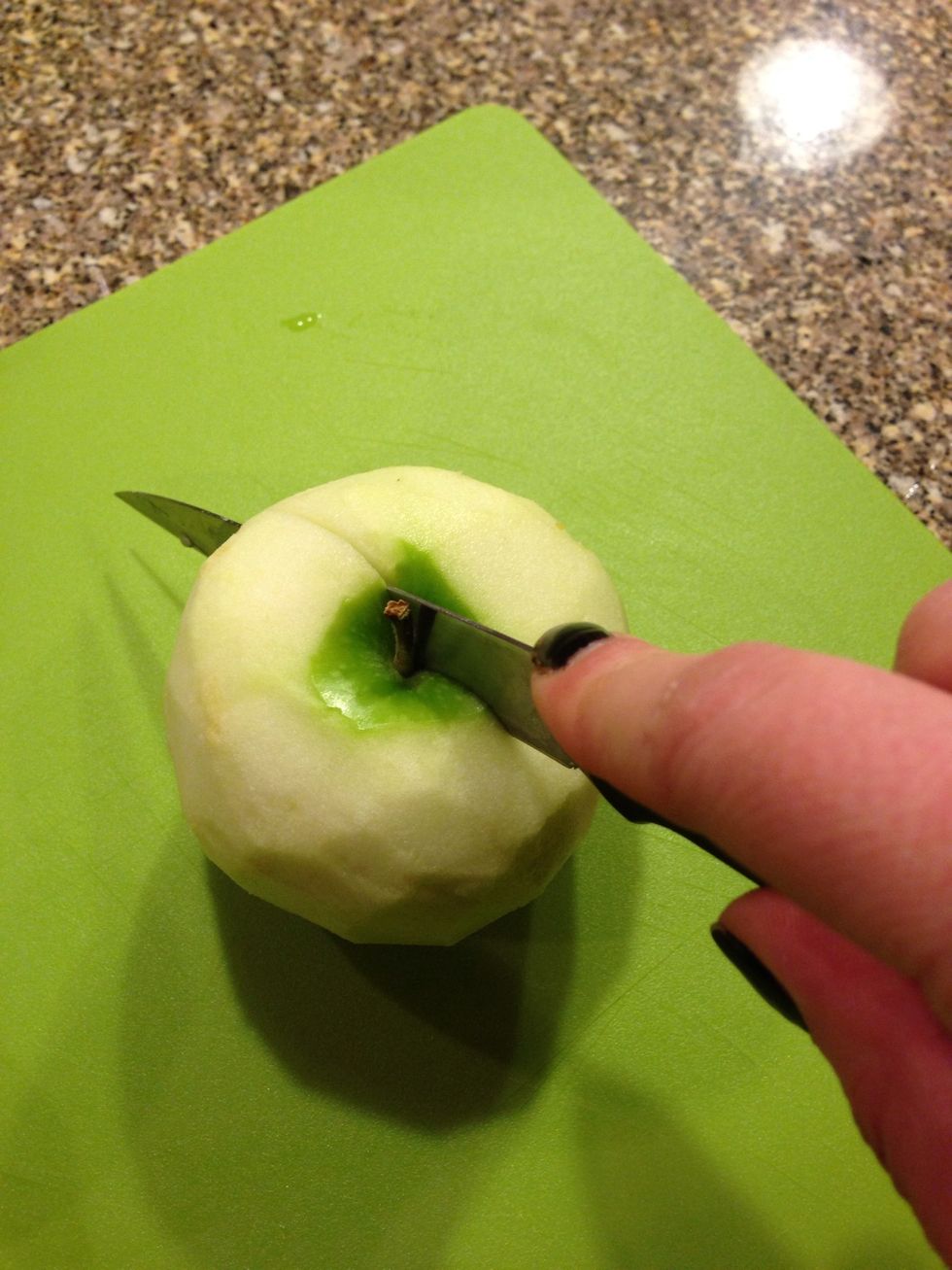 Cut your apples into 8 pieces
