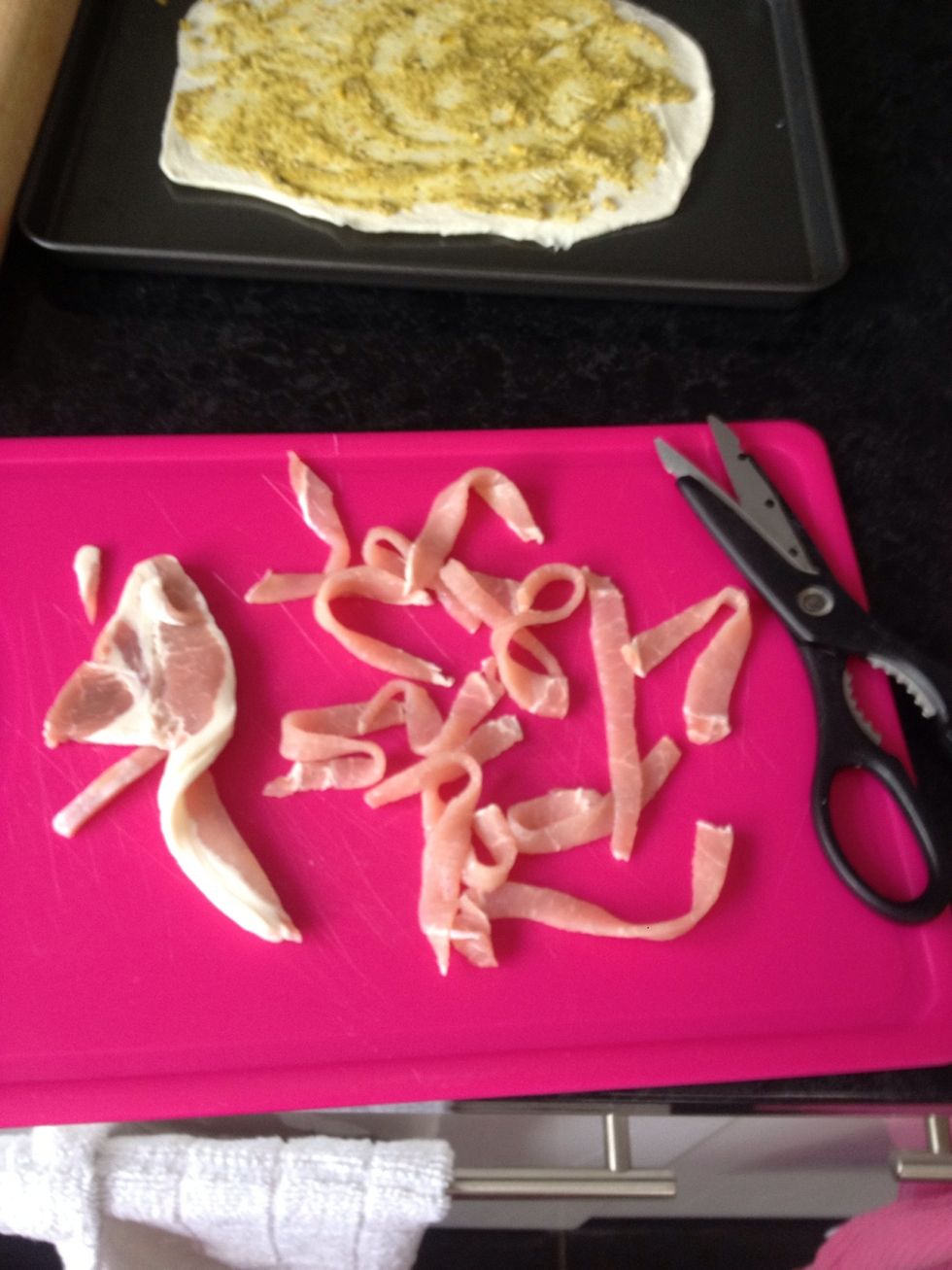 Cut your bacon into strips, I never eat bacon with the fat on, but each to their own, leaving the fat on will provide a much crisper texture :)