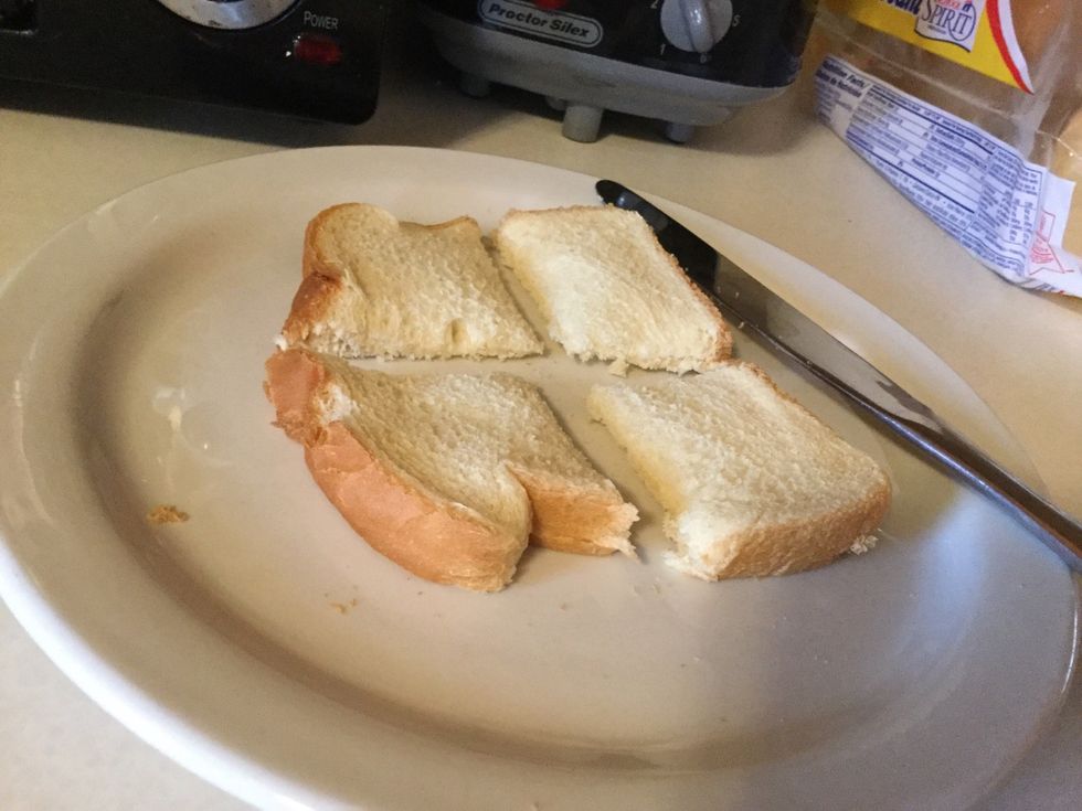 Cut your bread \ud83c\udf5e in 4's