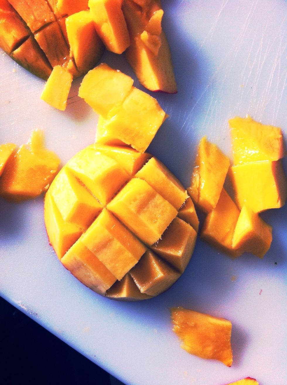 Cut your mango.