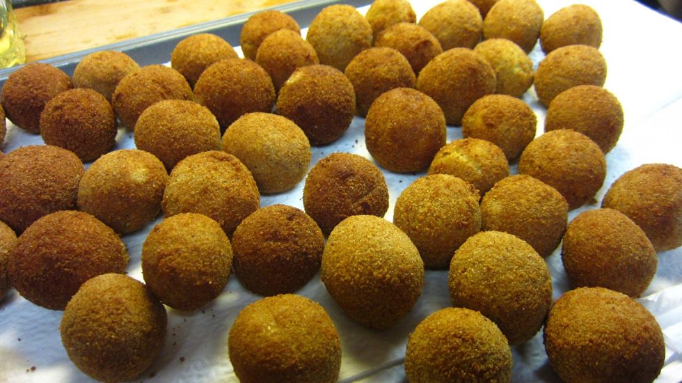 Cutlets are very tasty especially when hot, so it's best you fry them about 15 minutes before serving. By the way frying them on a frying pan just won't work. We tried and it became one big mess.