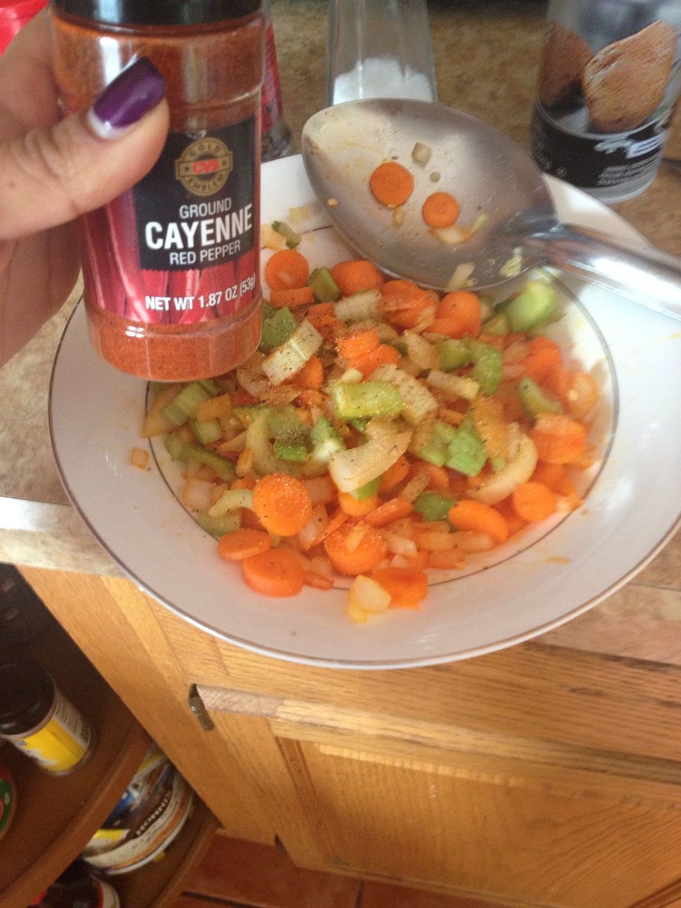 Dash of cayenne pepper (optional)
