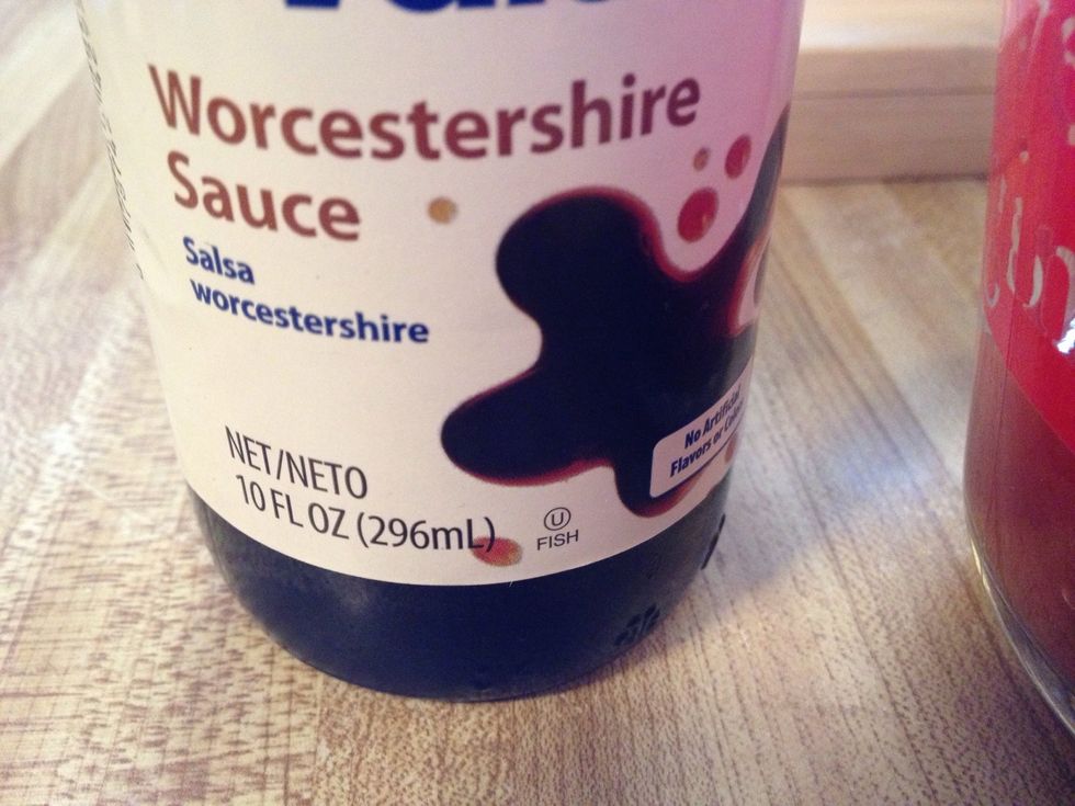 Dash worcestershire sauce