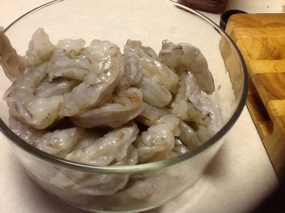 De-vein shrimp.