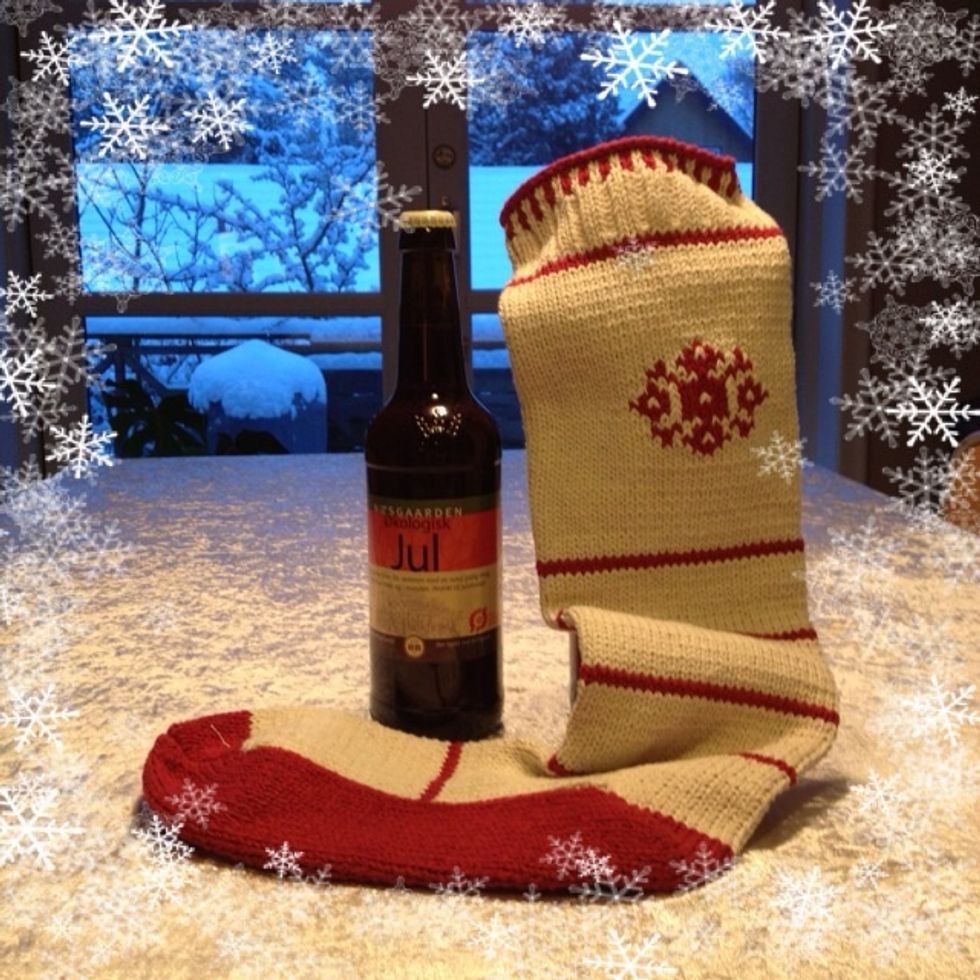 December 22nd: A knitted (NOT home made) Christmas stocking and a Christmas beer