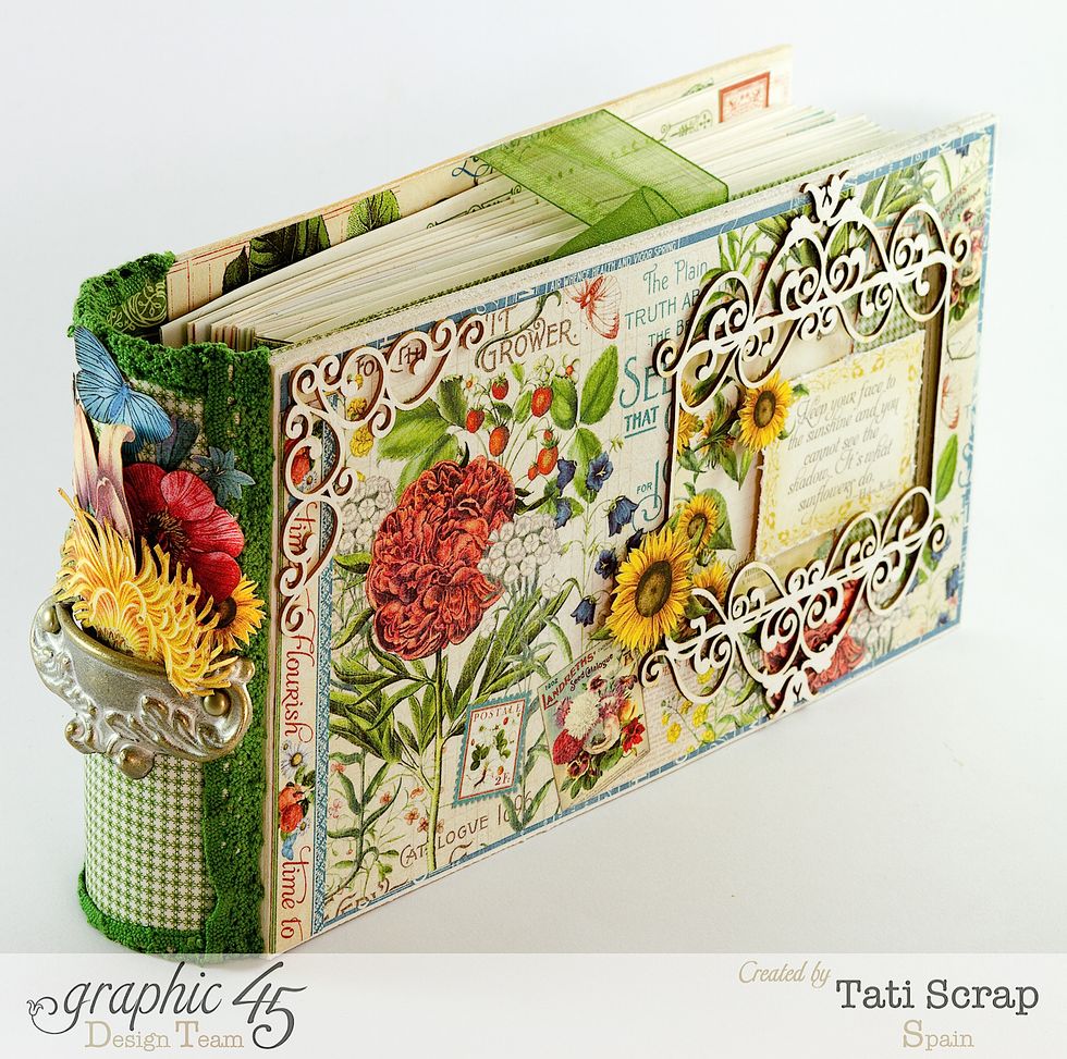Decor/embellish the album. I have used more chipboards and ribbons from my stash..and voil\u00e1! Here my " Time to Flourish" Calendar. Hope you enjoyed the tutorial. KISSES