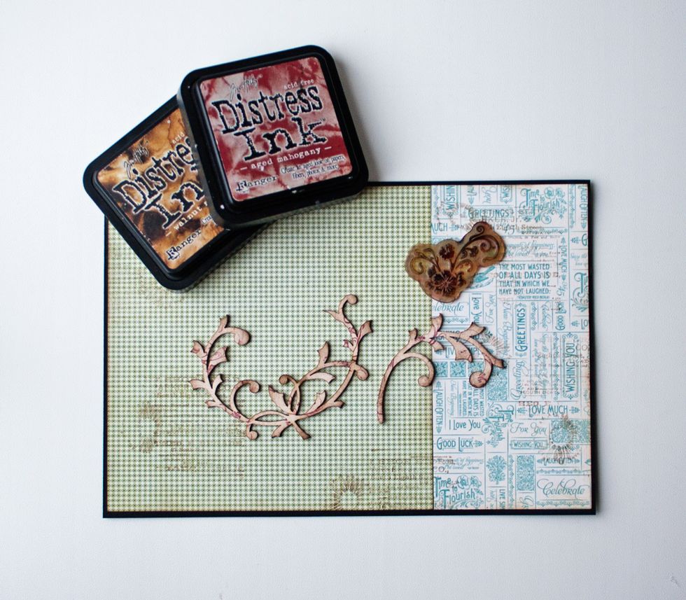 Decorate chip boards using ink and stamps.