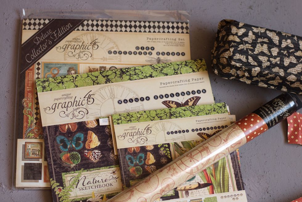 Decorate it with pictures, wich were cut before out of paper. I've used two collections: DCE Olde Curiosity Shoppe and Nature Sketchbook (8x8 Pad, 12x12 Pad)