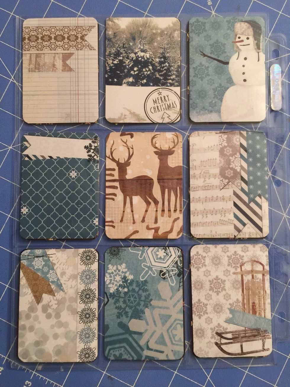 Decorate the back of the pocket letter.