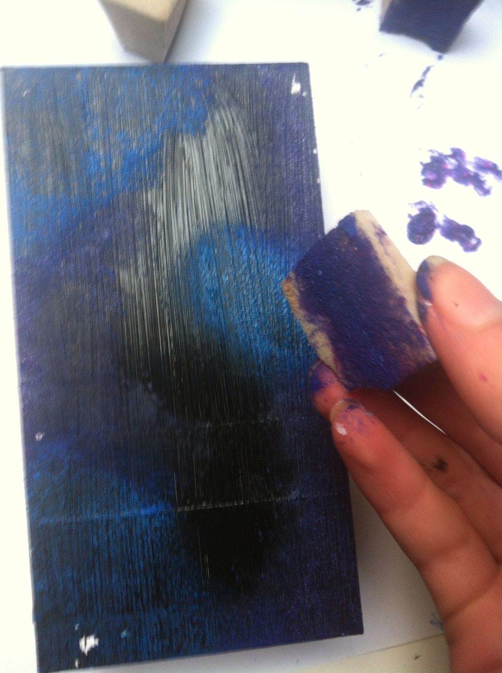 deep dark purple on like the blue.