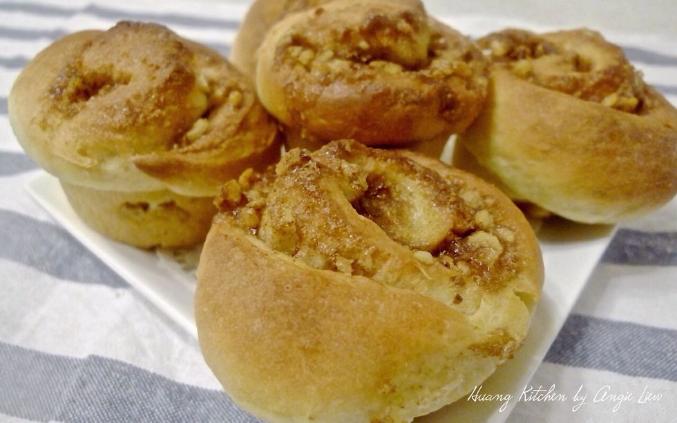 Definitely taste as good as the actual Cinnabon rolls, if not better!