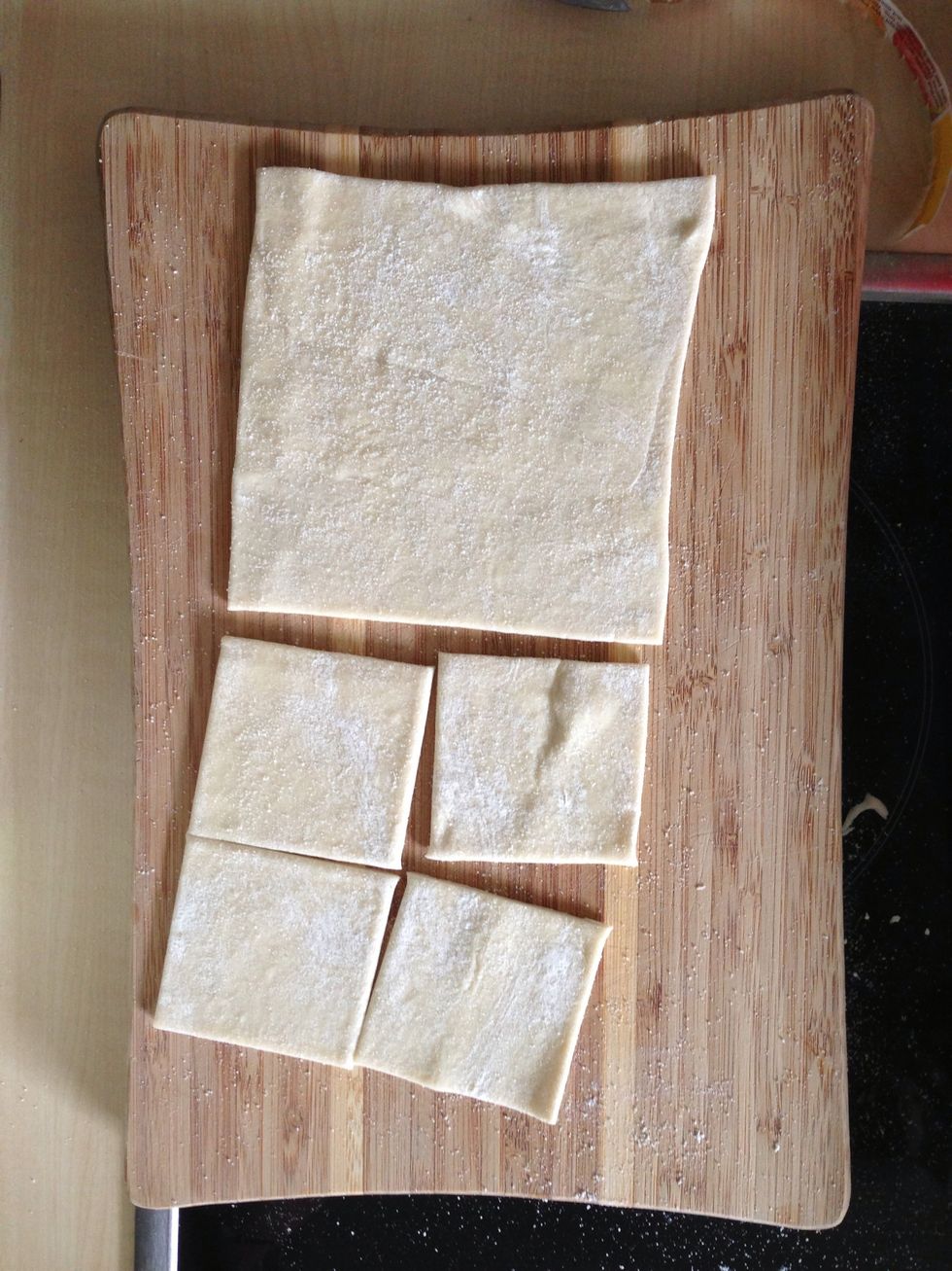 How to cook vegetarian puff pastry finger food B+C Guides