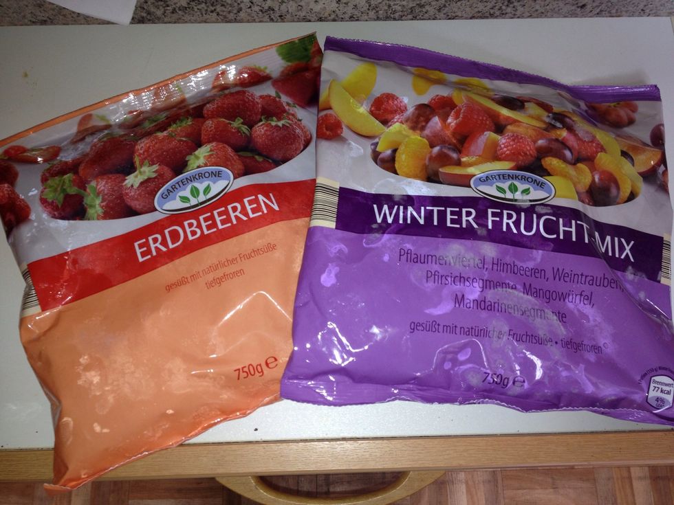 Defrost the fruits about 15 Min